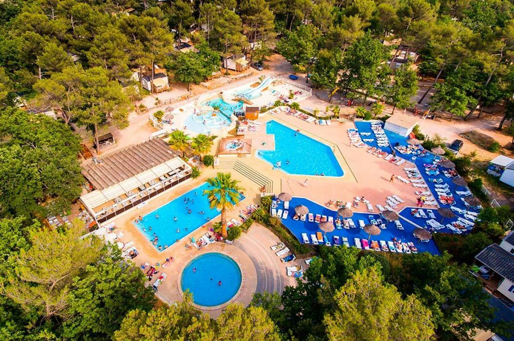 Mobil Home Sainte-Baume Nans Les Pins Bagian luar foto