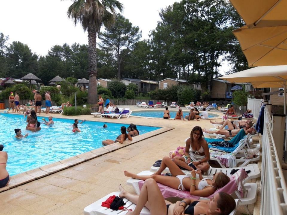 Mobil Home Sainte-Baume Nans Les Pins Bagian luar foto